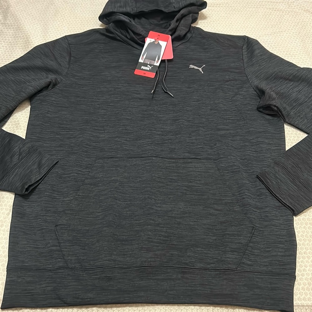 NWT Puma Men’s Hoodie black size M